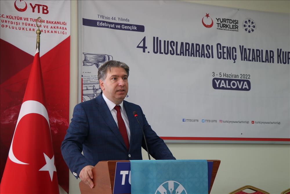 GENÇ YAZARLAR KURULTAYI GERÇEKLEŞTİ