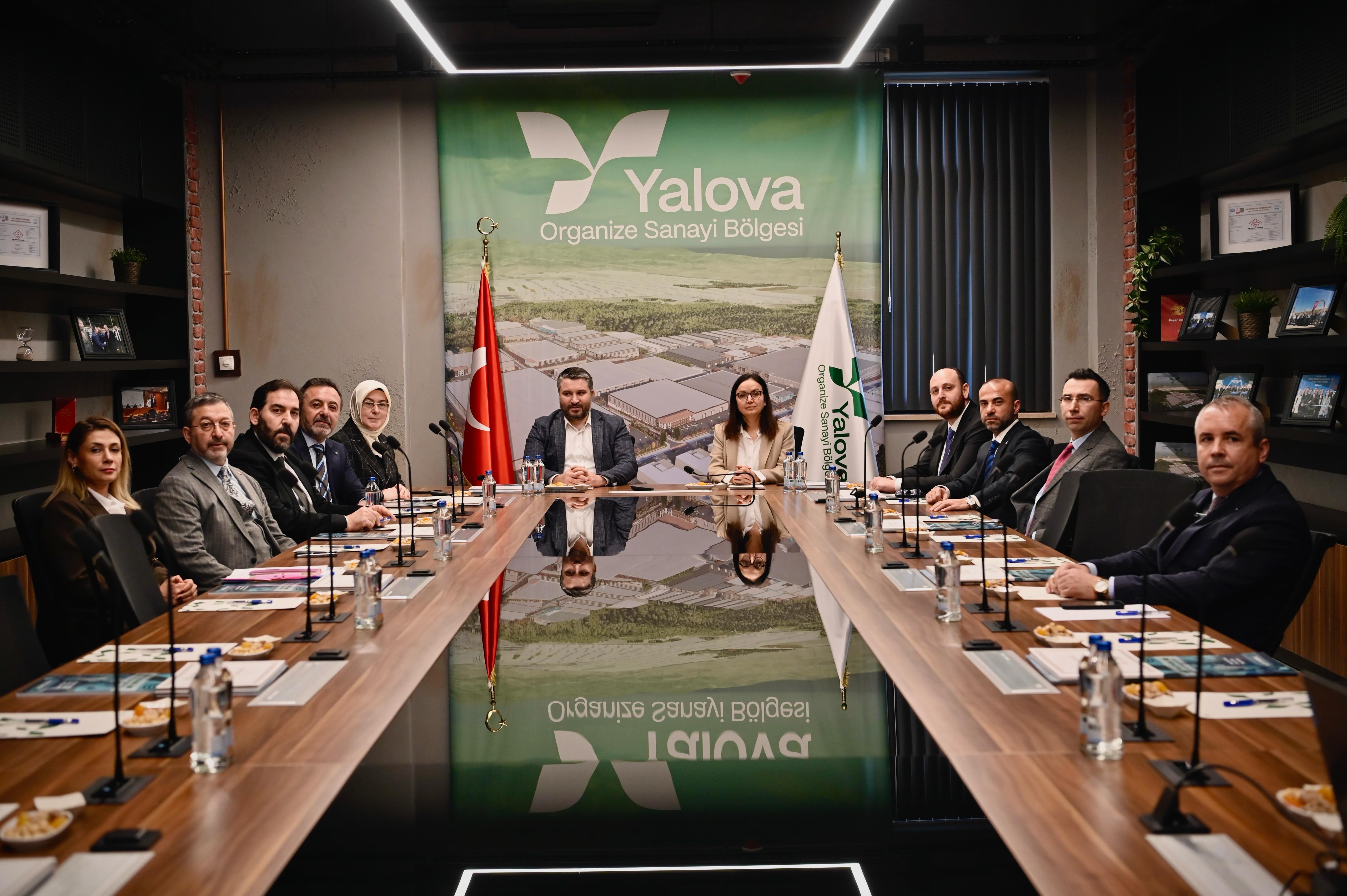 BAKAN YARDIMCISI İNAN YALOVA'YA GELDİ