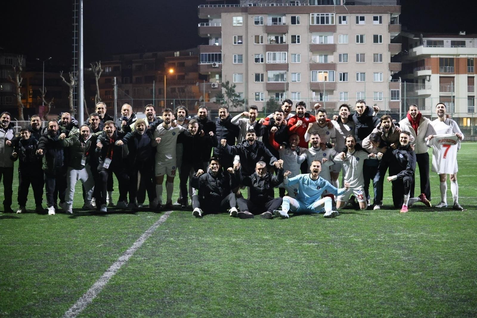 SÜPER AMATÖR’DE ŞAMPİYON ÇİFTLİKKÖY