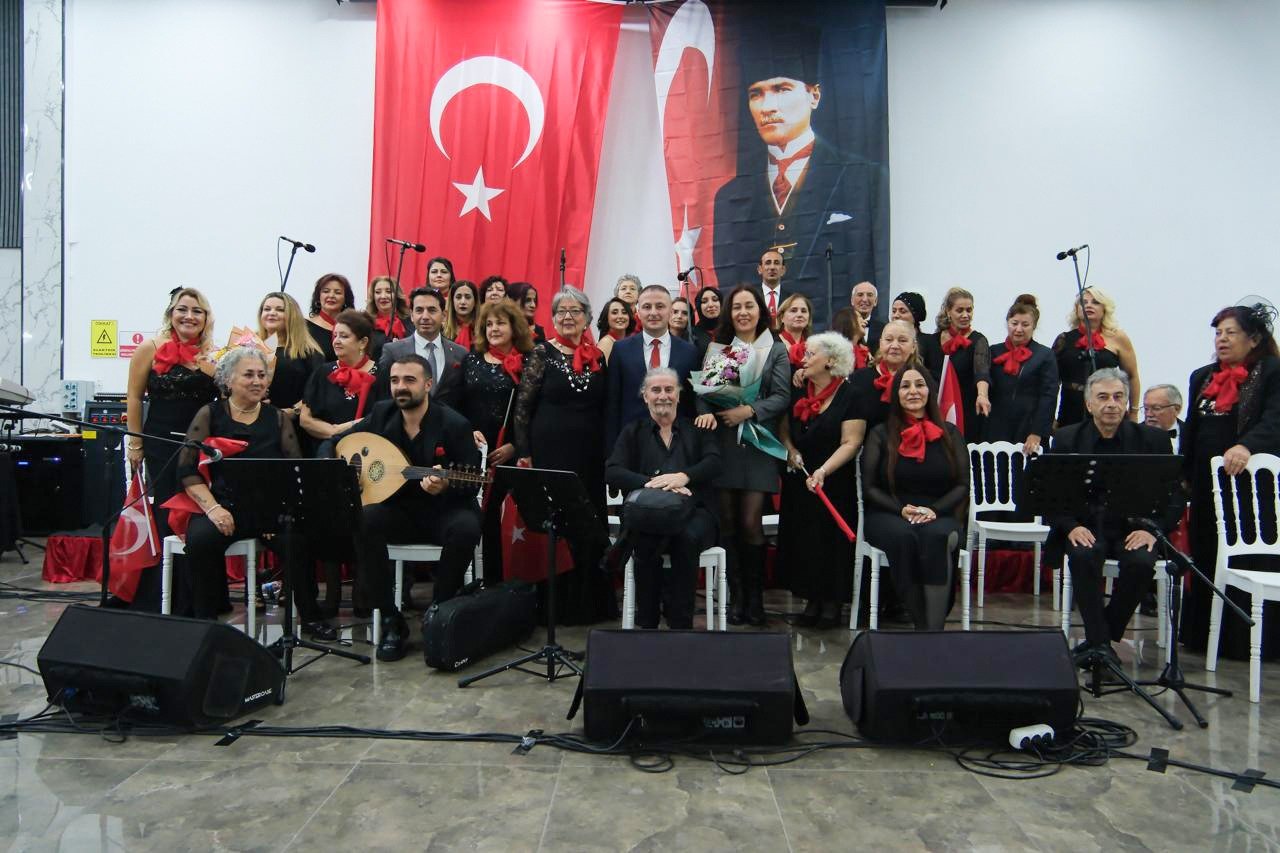 ÇİFTLİKKÖY’DE CUMHURİYET KONSERİ 