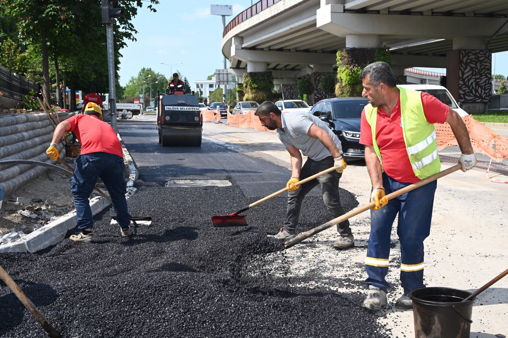 YALOVA'DA ALT YAPI ÇALIŞMALARI