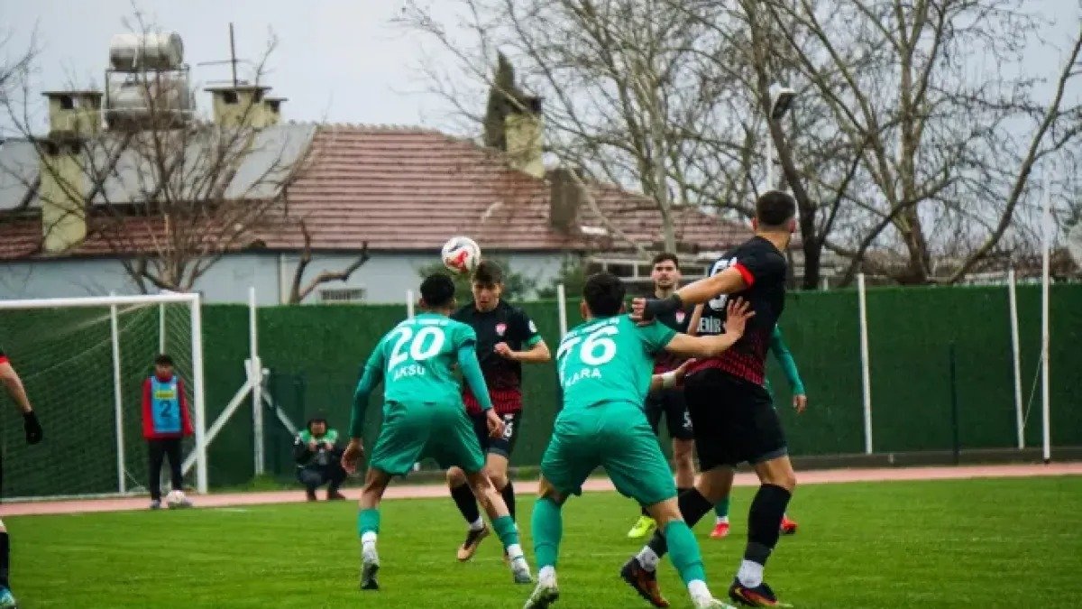 B.NİLÜFER 3 YALOVA FK 2