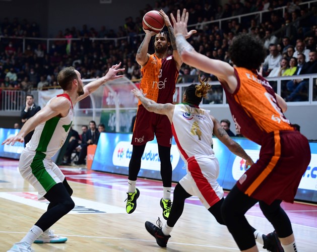 YALOVA 69 GALATASARAY 73