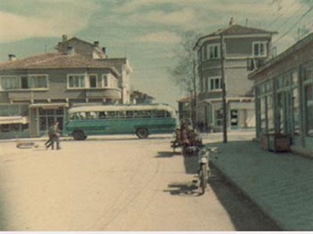 1964 YILINDA YALOVA FATİH CADDESİ