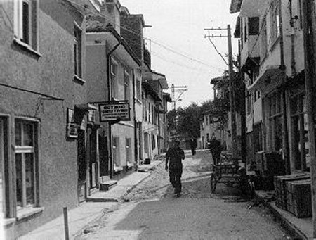 1961 YILINDA FATİH CADDESİ HUZUR SOKAK