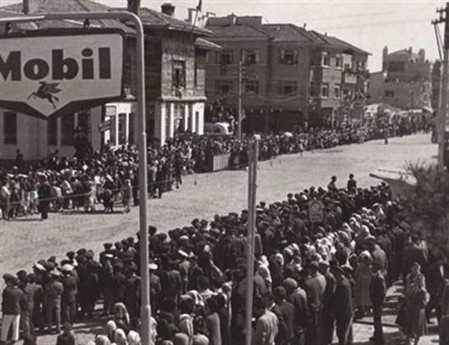 1962 YILINDA YALOVA CUMHURİYET BAYRAMI