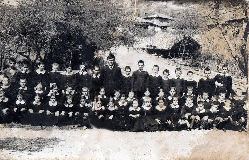 1965 YILI SUGÖREN KÖYÜNÜN ÖĞRENCİLERİ