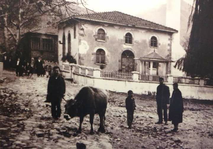 1960 YILI TEŞVİKİYE (ZİNDAN) KÖY MEYDANI