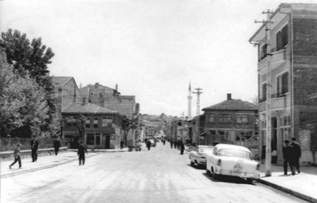 1960 YILINDA YALOVA CUMHURİYET CADDESİ