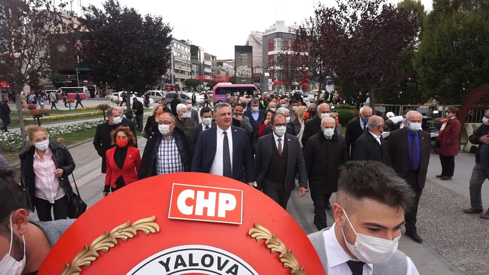 CHP CUMHURİYET BAYRAMINI KUTLADI