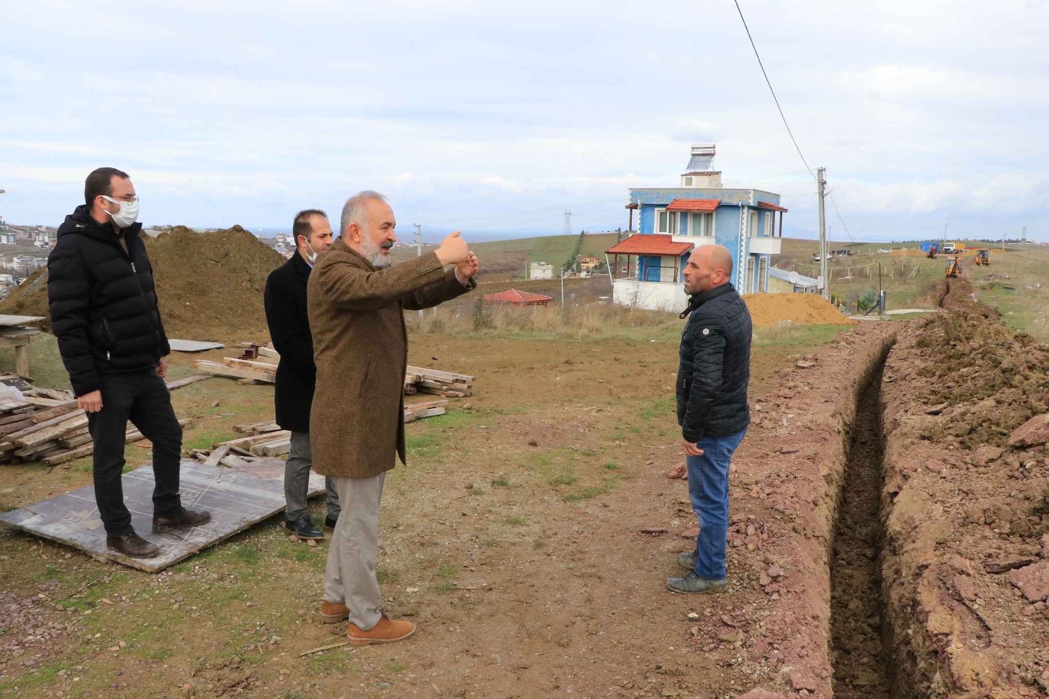 ÇİFTLİKKÖY'DE DOĞALGAZ ÇALIŞMASI