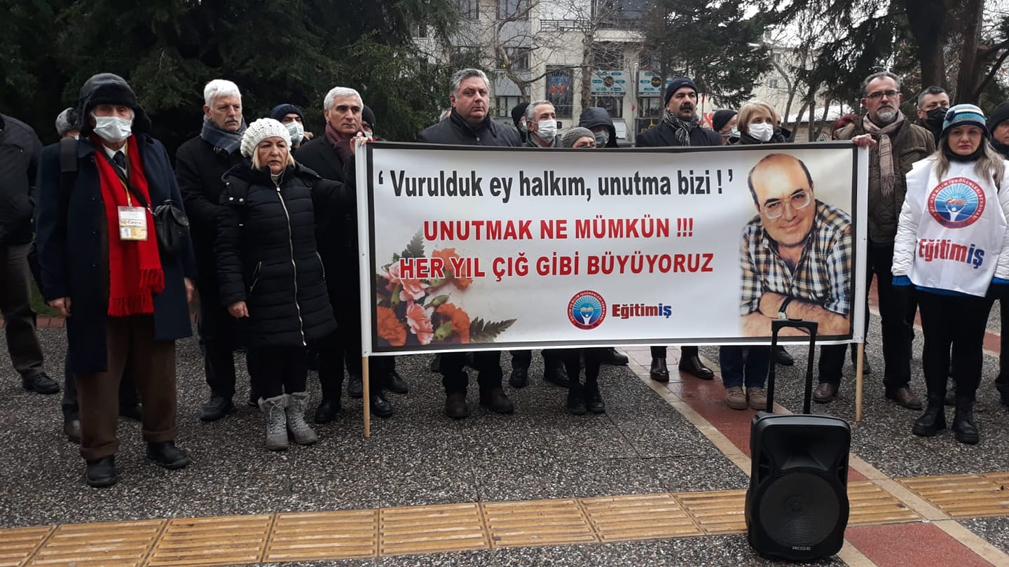 CHP, MUMCU'YU BASIN AÇIKLAMASIYLA ANDI