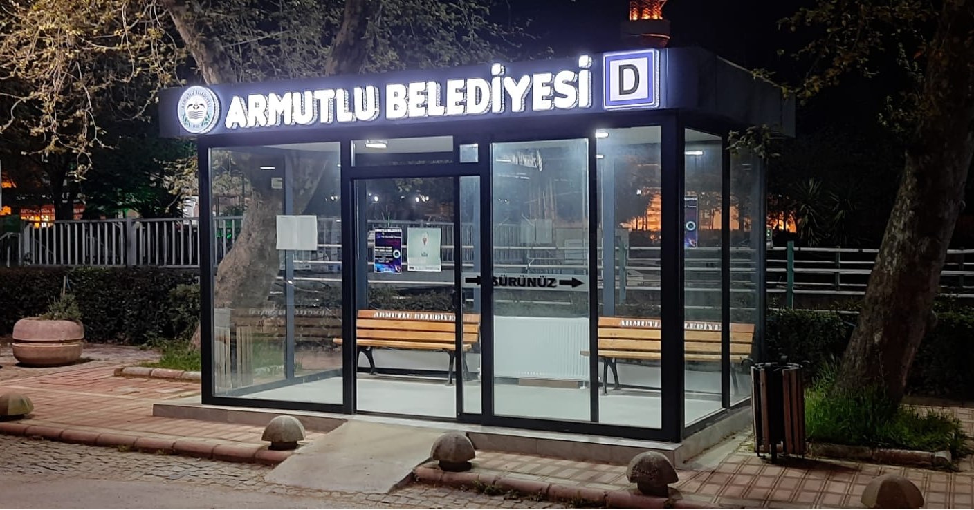 ARMUTLU'DA KAPLICA SUYLA ISINAN DURAK