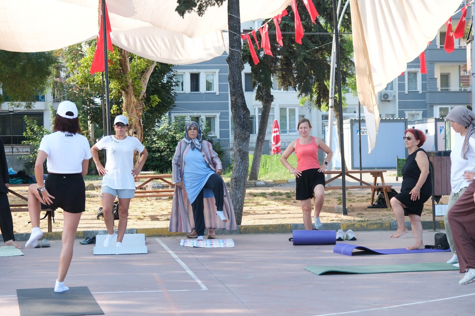 ÇİFTLİKKÖY’DE SABAH SPORU NEŞESİ