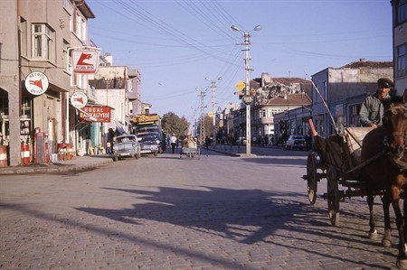 1960 YILINDA YALOVA YALI CADDESİ