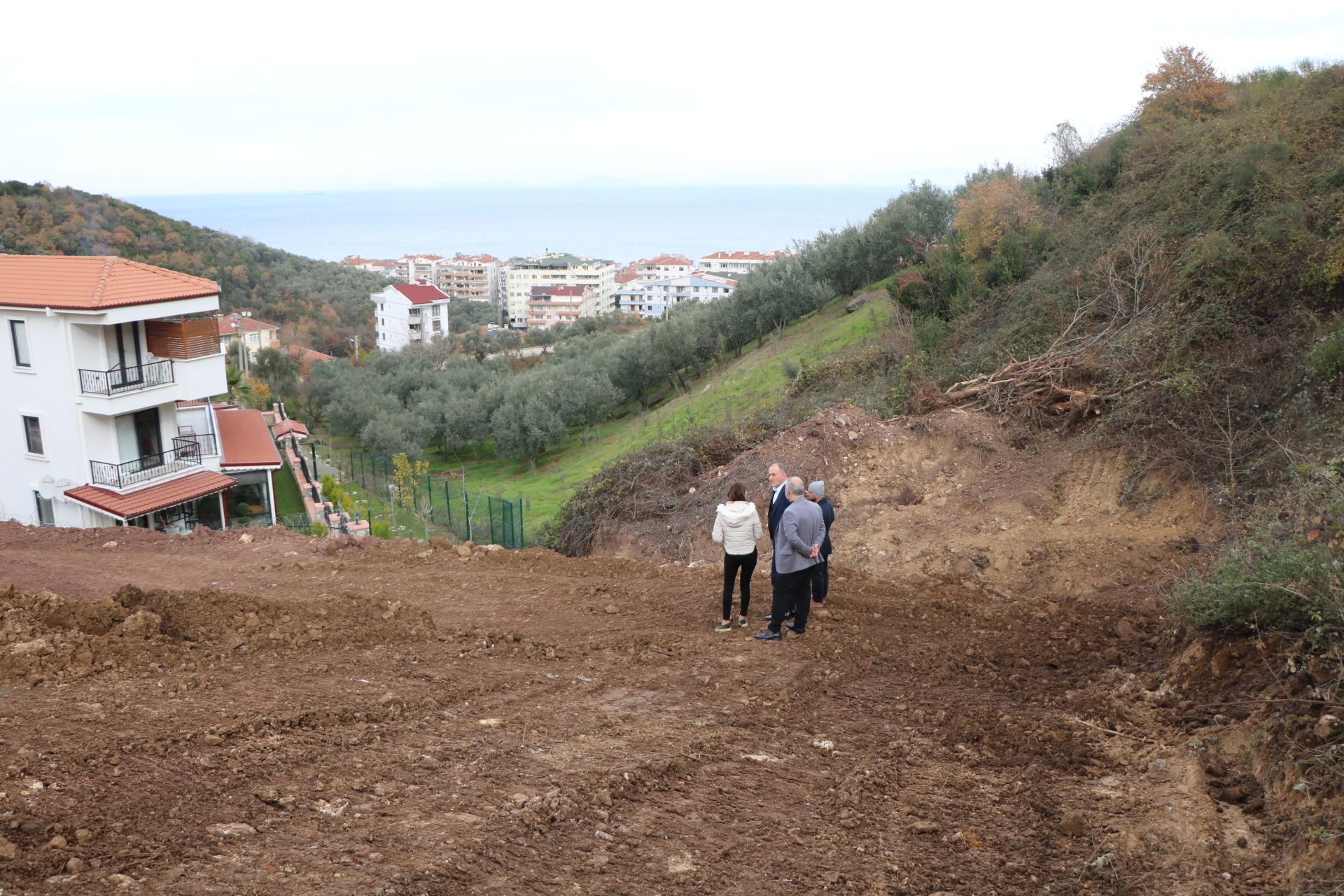 ÇINARCIK'DA YENİ YOL YAPIM ÇALIŞMASI