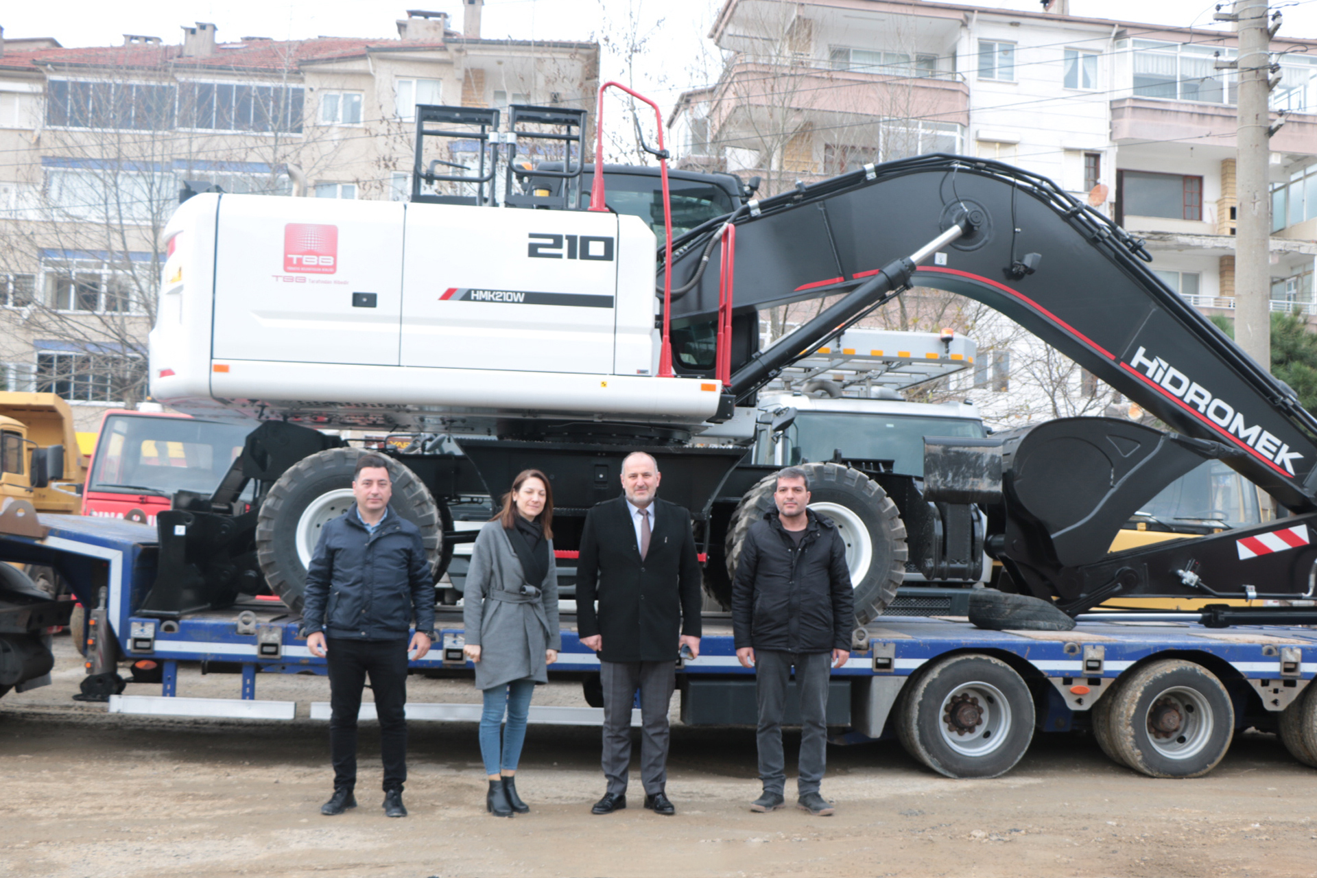 ÇINARCIK'A BELEDİYE BİRLİĞİNDEN YENİ ARAÇ