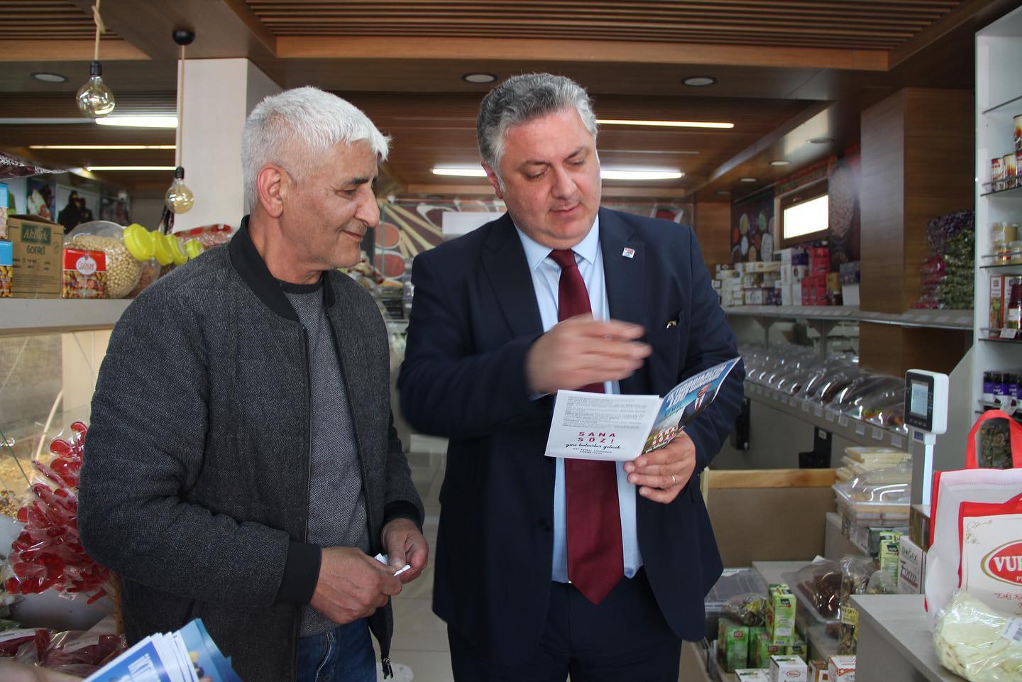 CHP'YE ÇİFTLİKKÖY'DE YOĞUN İLGİ