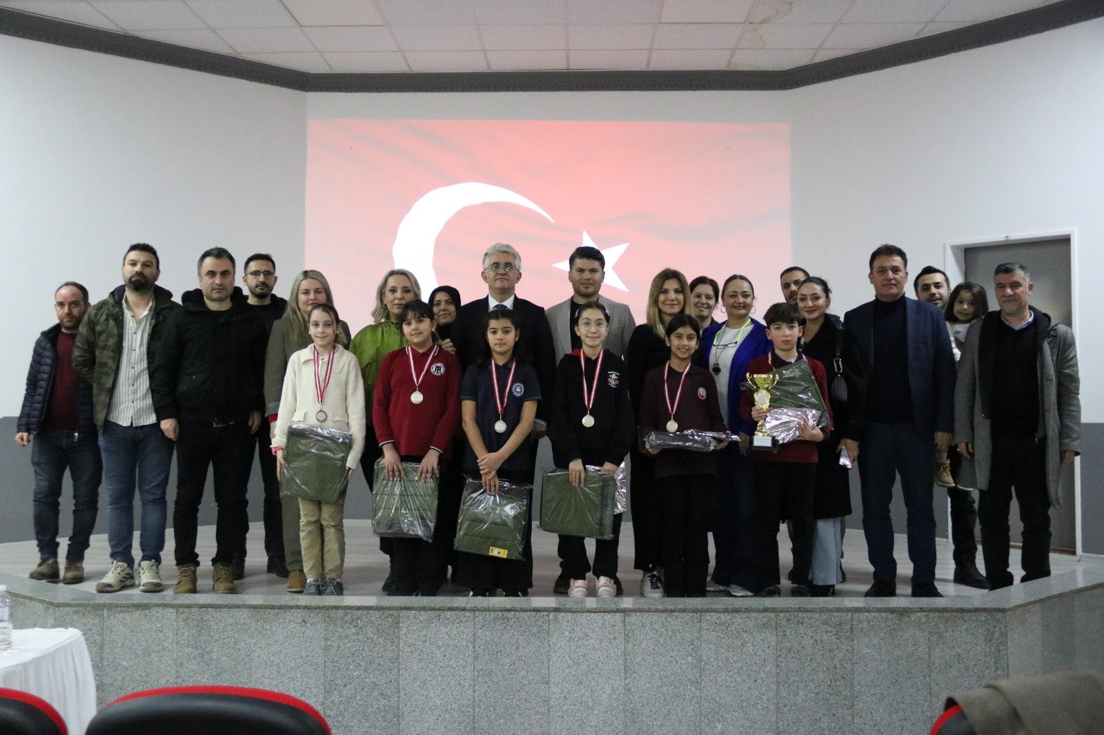 DERECE YAPAN ÖĞRENCİLER BELİRLENDİ