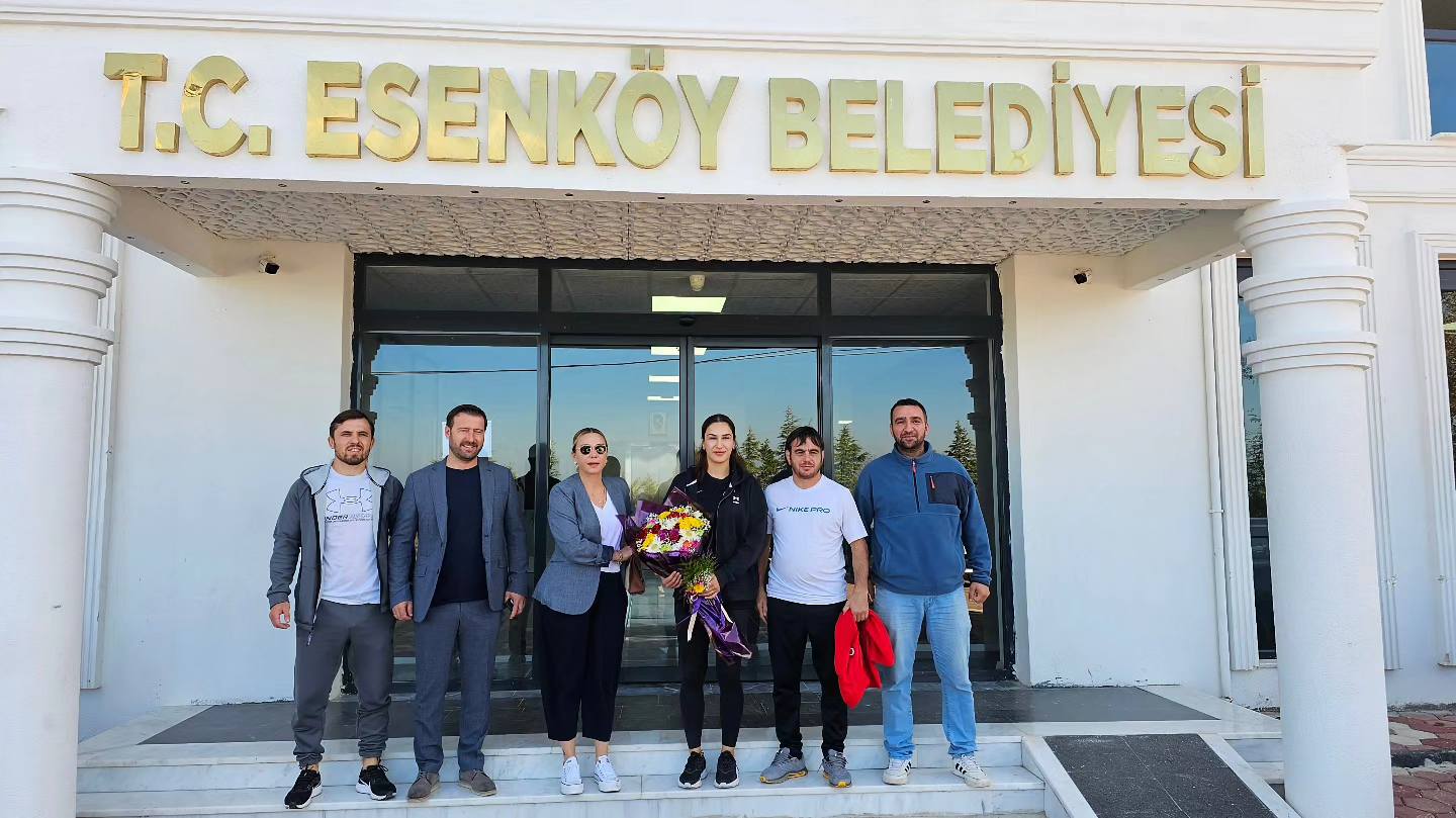 BUSE TOSUN ESENKÖY'DE