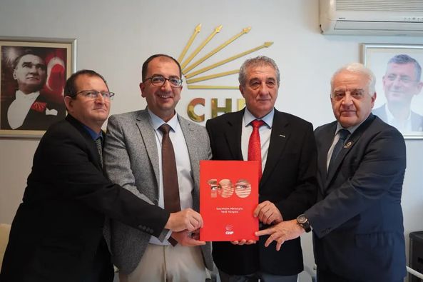 CHP ARMUTLU BAŞKAN ADAYI İSTİFA ETTİ