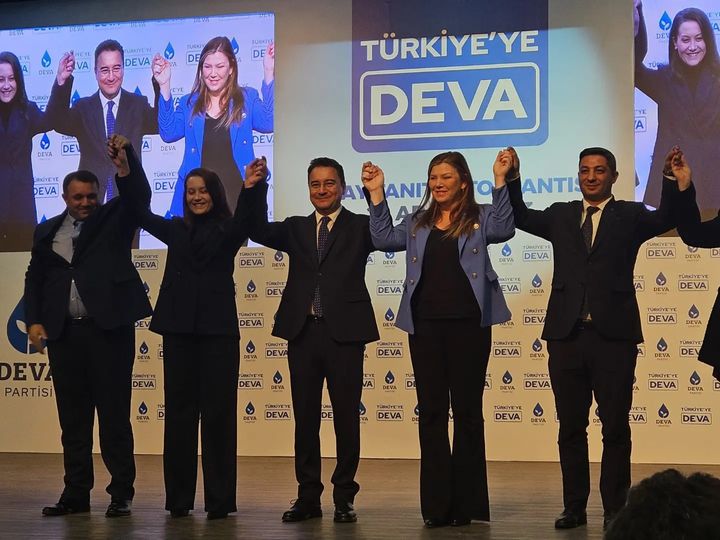 DEVA PARTİSİ BAŞKAN ADAYLARINI TANITTI