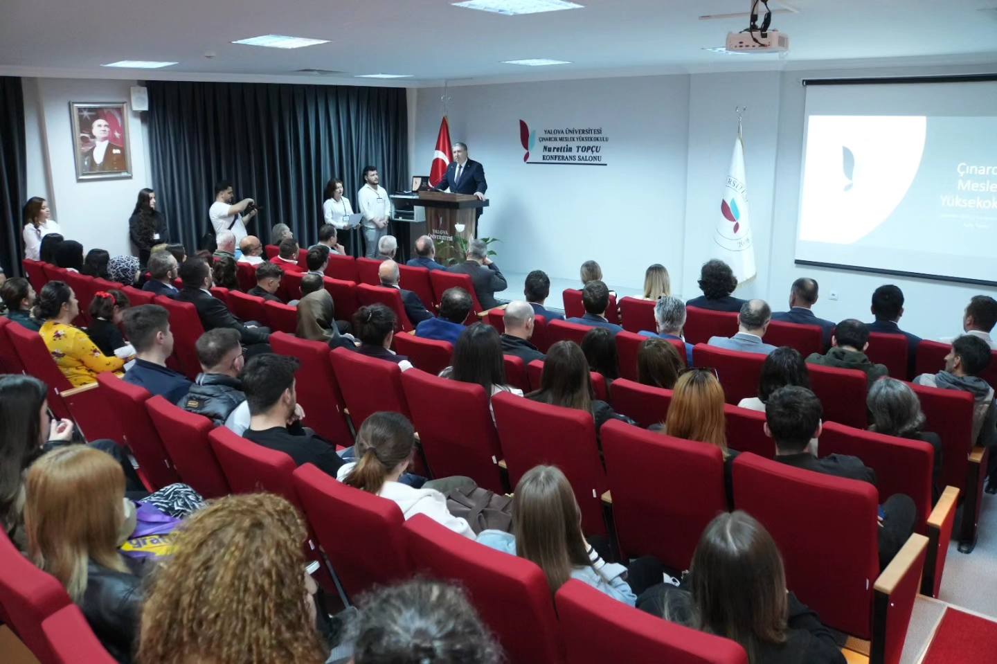 ÇINARCIK M.Y.O KONFERANS SALONU  AÇILDI