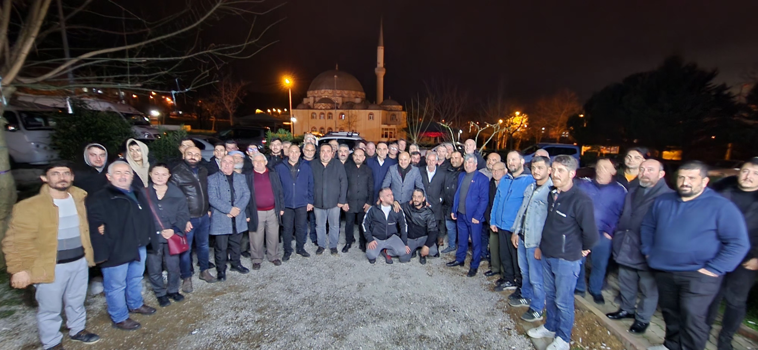 AK PARTİ SUBAŞI'NDA GECE GÜNDÜZ AYAKTA