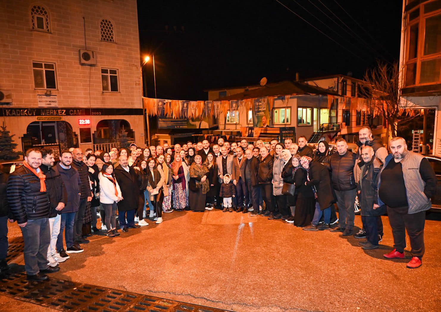 AK PARTİ TAM KADRO KADIKÖY'DE TOPLANDI