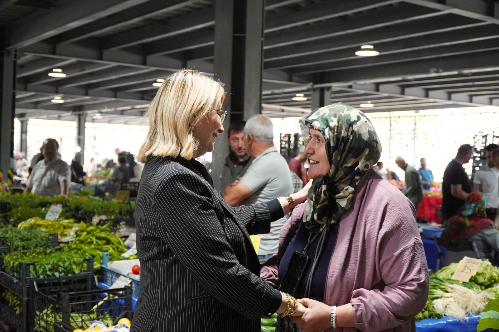 ALTINOVA'DA PAZARCI ESNAFINA ZİYARET