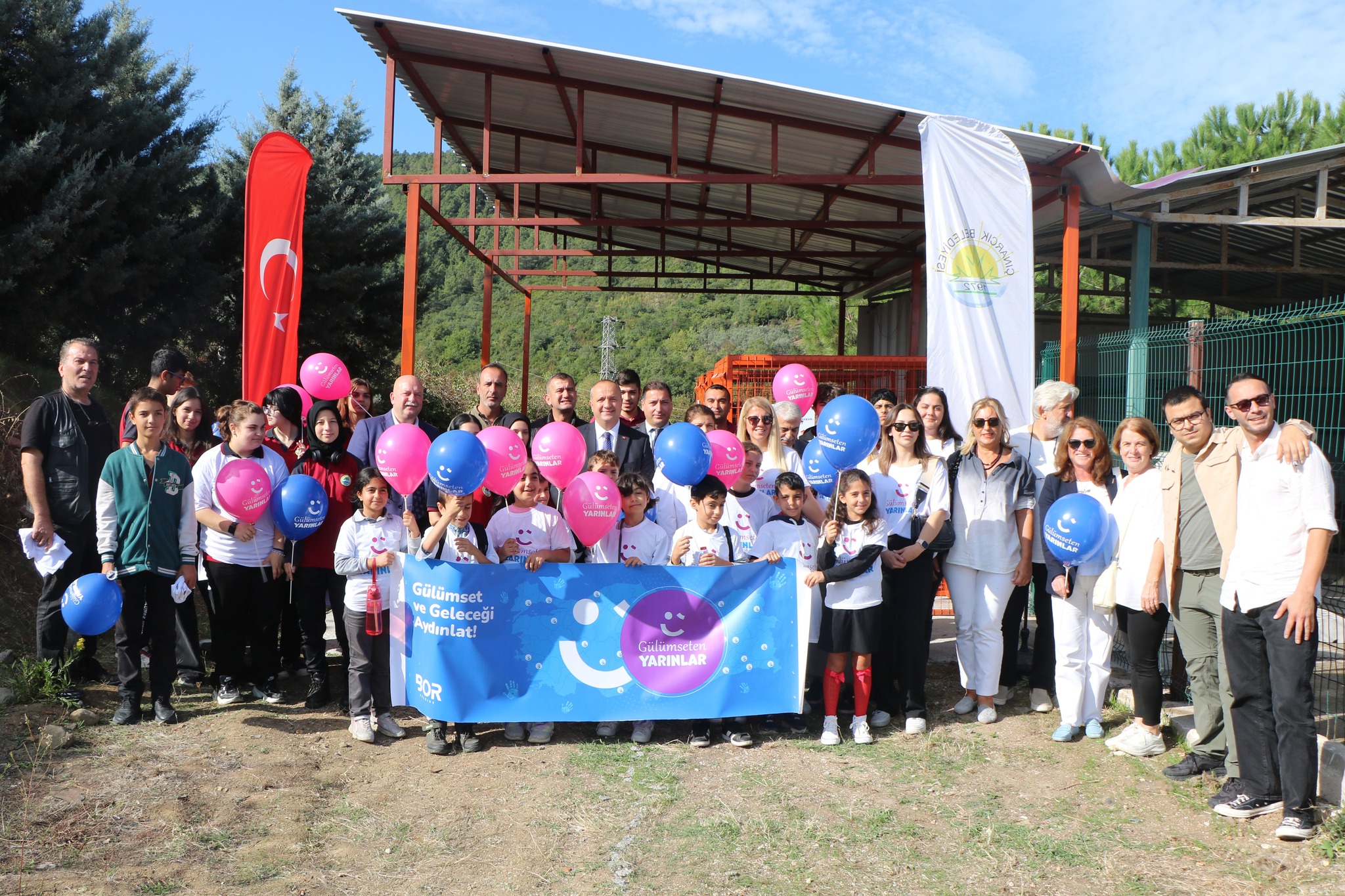 ÇINARCIK'DA GÜLÜMSETEN YARINLAR PROJESİ