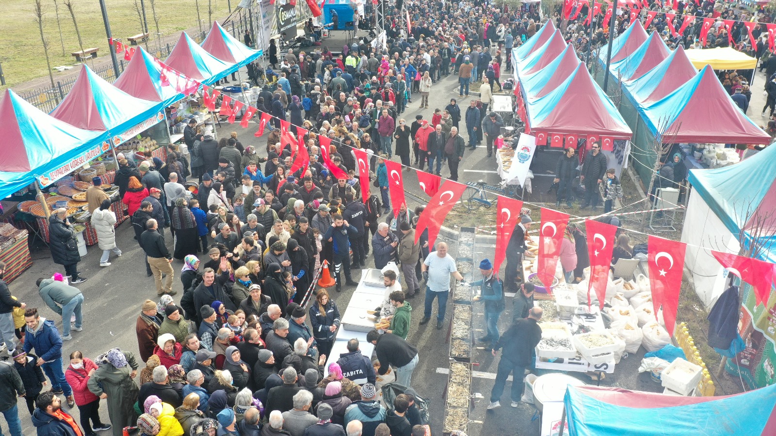 HAMSİ FESTİVALİ YOĞUN İLGİ GÖRDÜ