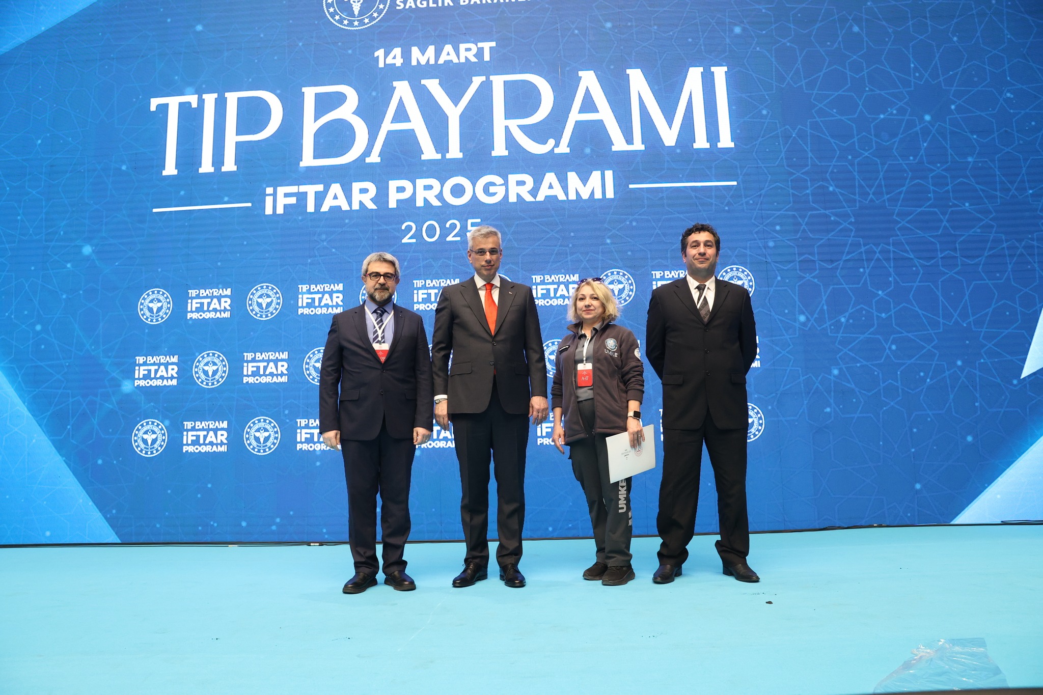 14 MART TIP BAYRAMINDA ÖDÜL ALDILAR