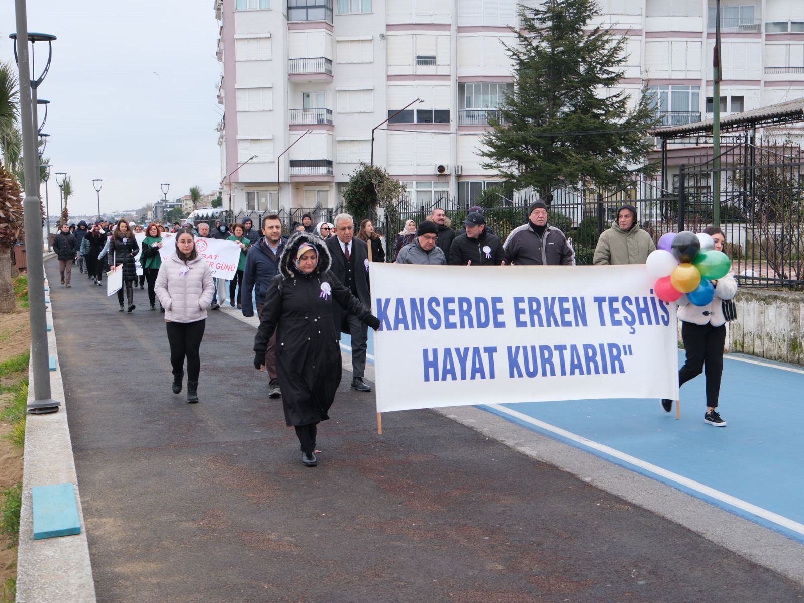 DÜNYA KANSER GÜNÜ YÜRÜYÜŞÜ YAPILDI