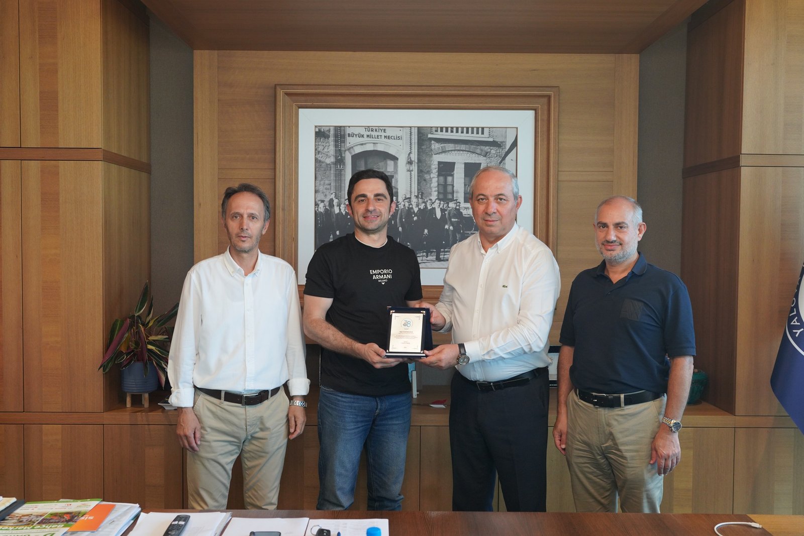 TUFAG'DAN YTSO'YA TEŞEKKÜR PLAKETİ