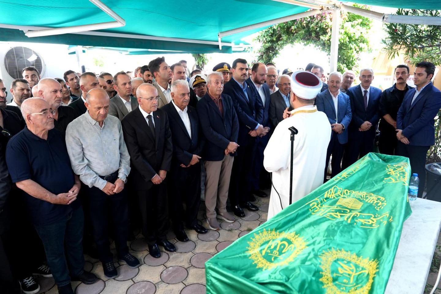 MALİYE BAKANI ŞİMŞEK AĞABEYİNİ UĞURLADI