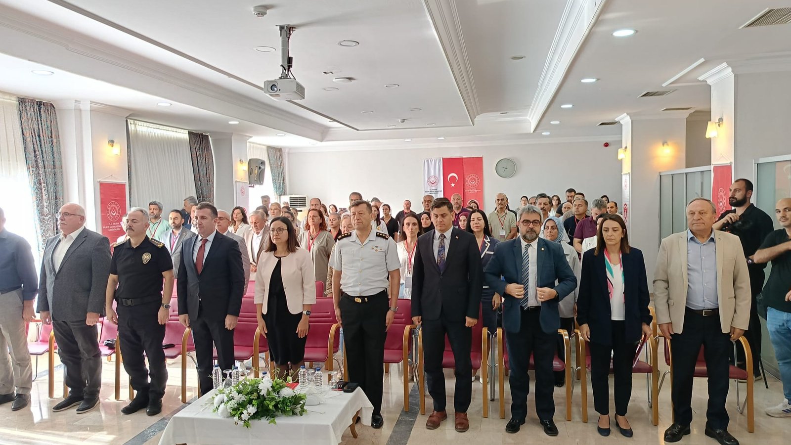 YALOVA'DA YAŞLILIK ÇALIŞTAYI YAPILDI