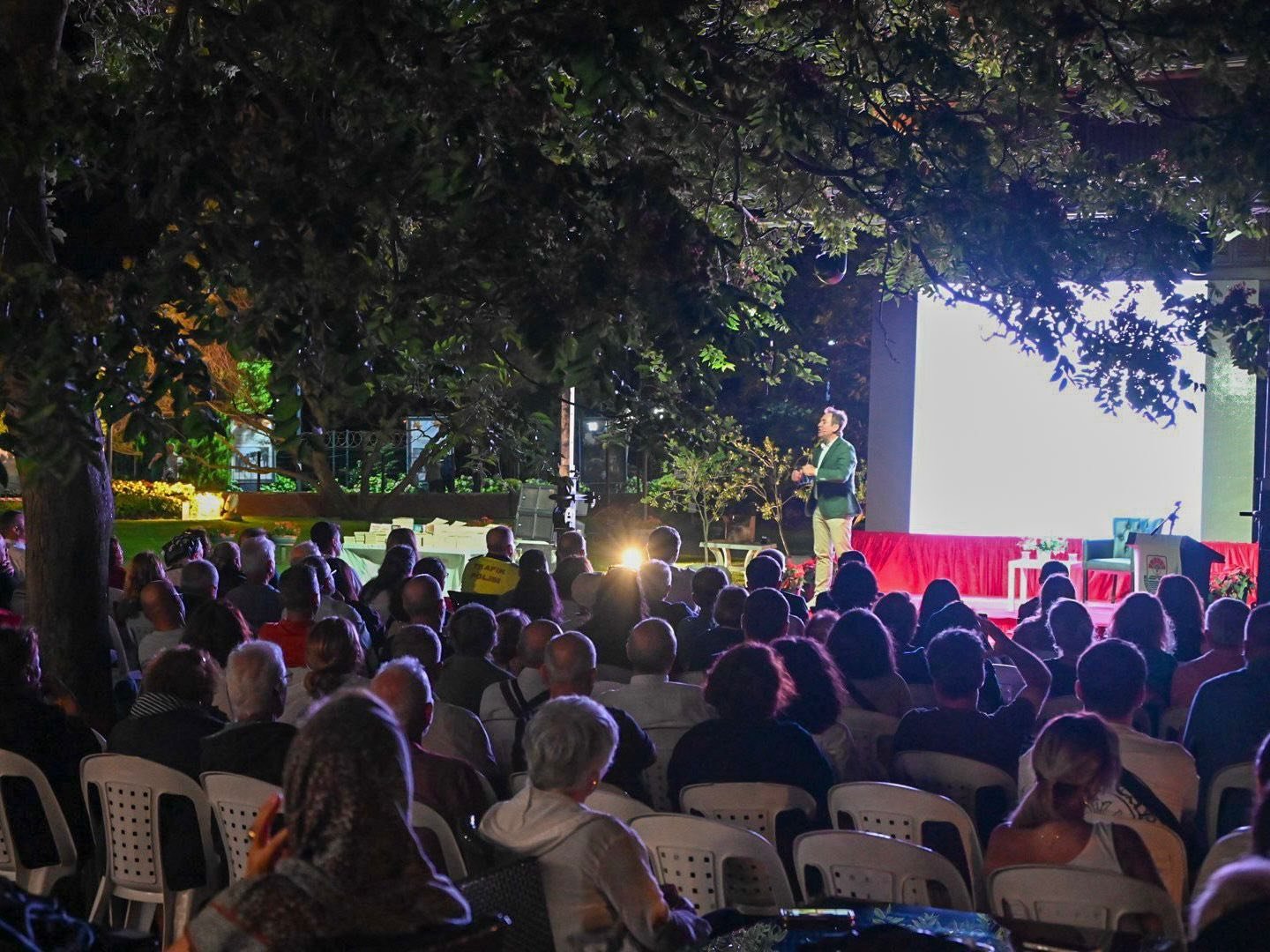 SİNAN MEYDAN YÜRÜYEN KÖŞK'TE KONUŞTU