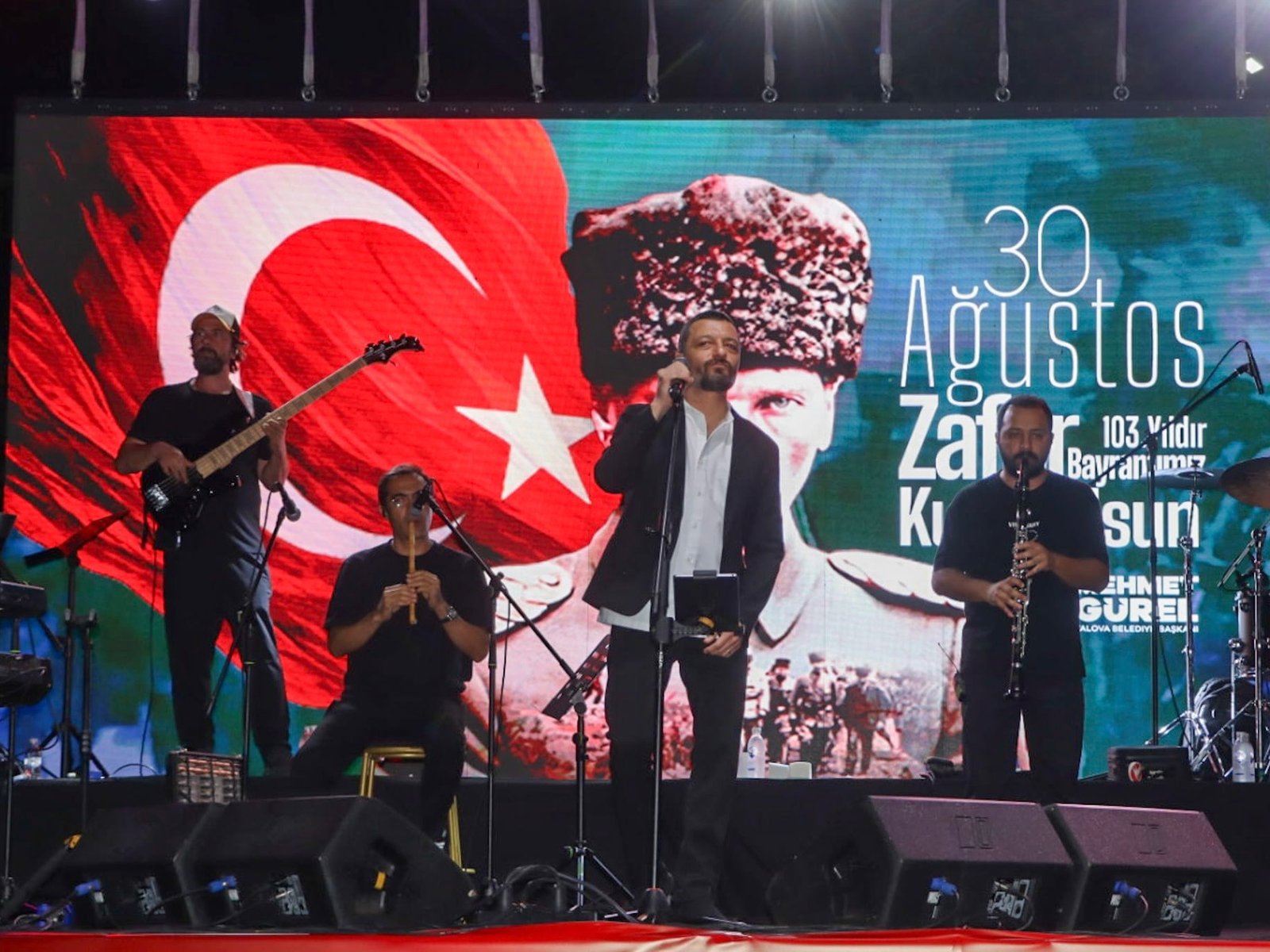 YALOVA'DA 30 AĞUSTOS ZAFER KONSERİ