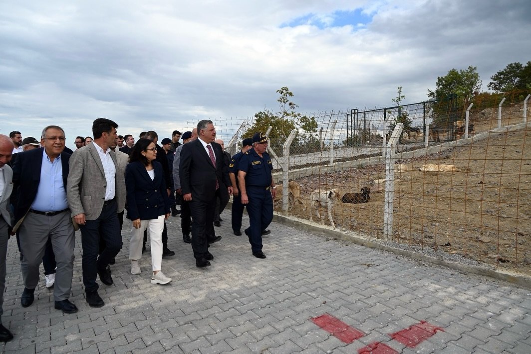 YALOVA HAYVAN BARINAĞI TÖRENLE AÇILDI