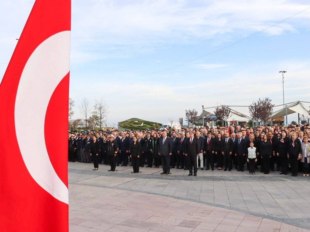 YALOVA VE İLÇELERDE 10 KASIM ANMASI