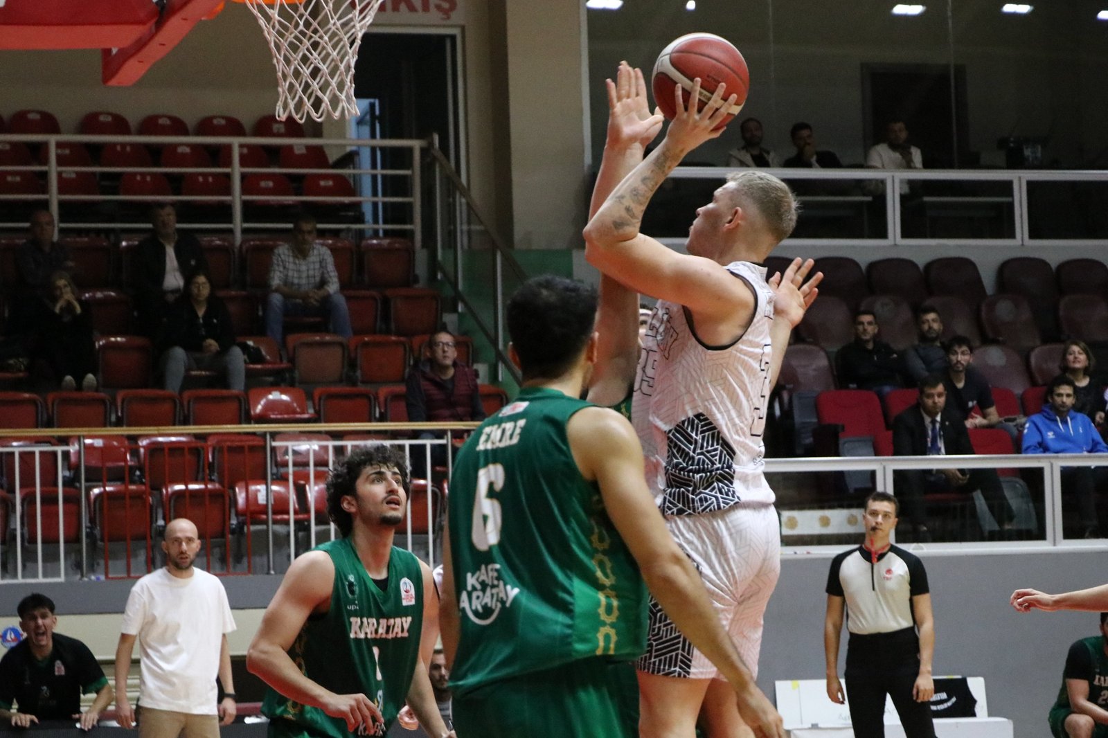 ÇİFTLİKKÖY 59 KARATAY 53