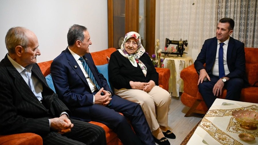 VALİ USTA, GAZİ AİLESİYLE BAYRAMLAŞTI