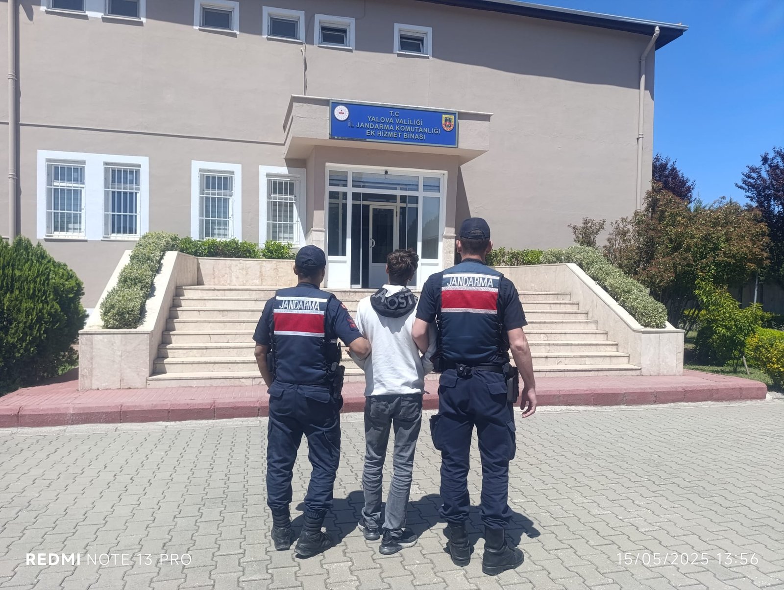 AÇ GÖZLÜ DOLANDIRICI BU KEZ YAKALANDI