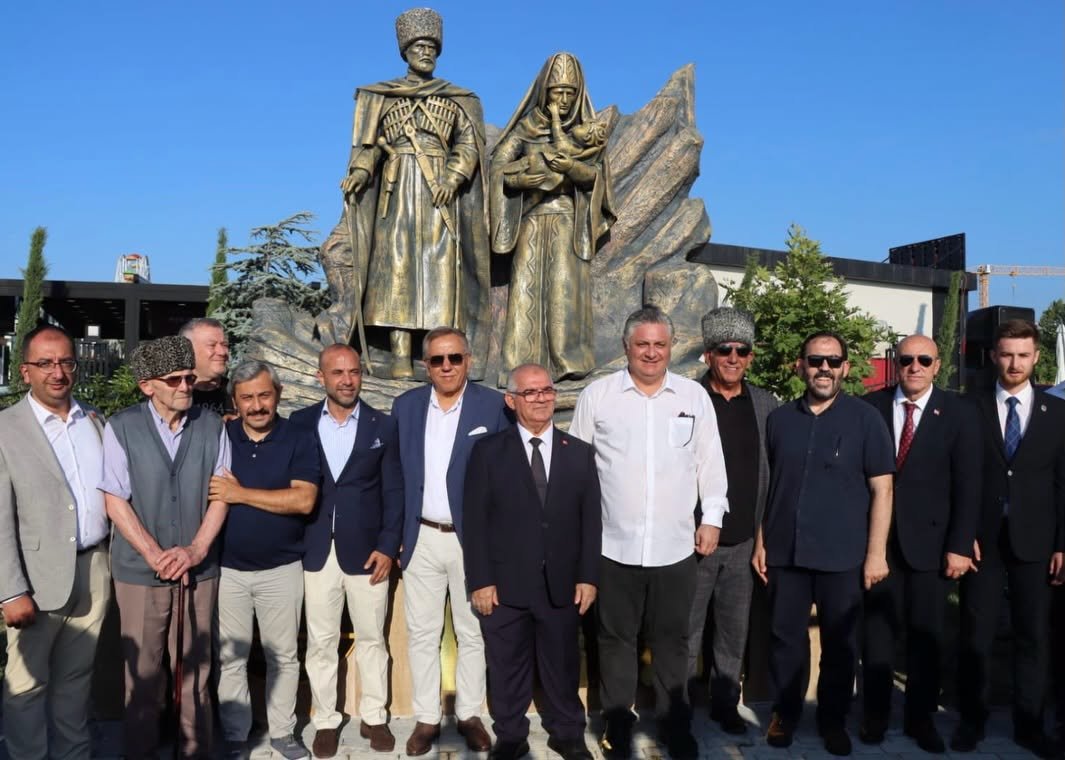 ÇERKEZ SÜRGÜNÜ ANITI TÖRENLE AÇILDI