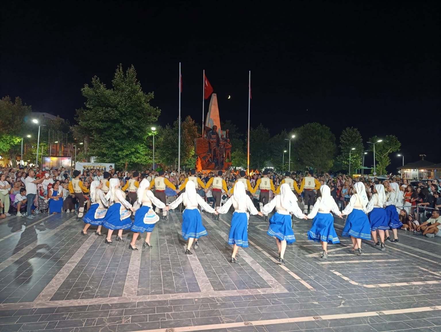 ÇINARCIK VE ÇİFTLİKKÖY'DE YAFEM RÜZGARI