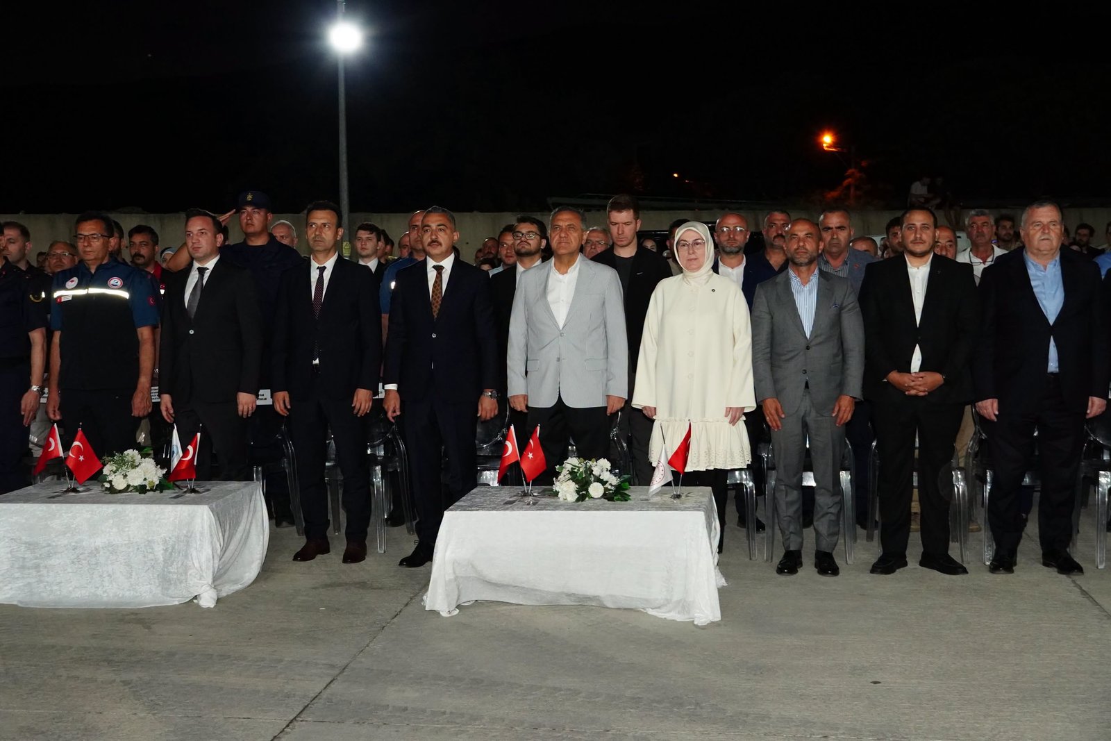 ARMUTLU'DA BALIK SEZONU TÖRENLE AÇILDI