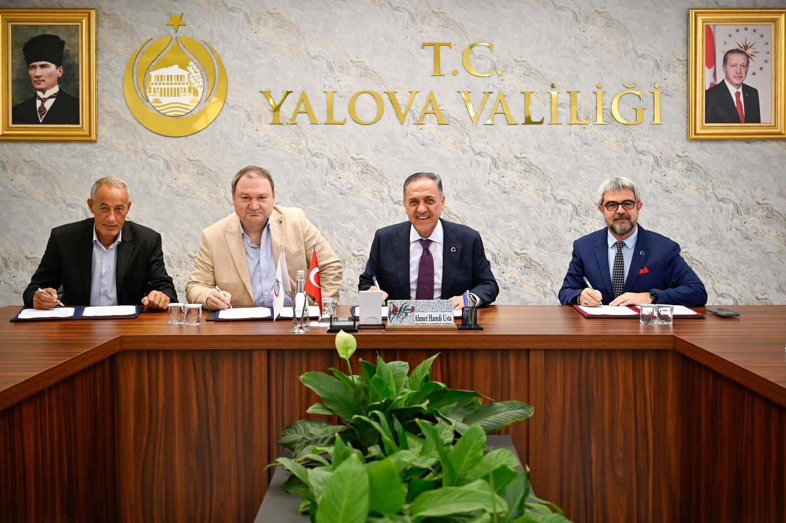 BİNİCİOĞLU’NDAN YALOVA’YA ANLAMLI BAĞIŞ