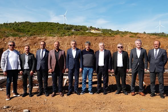 ARMUTLU'DA HAYIRSEVERDEN OKUL