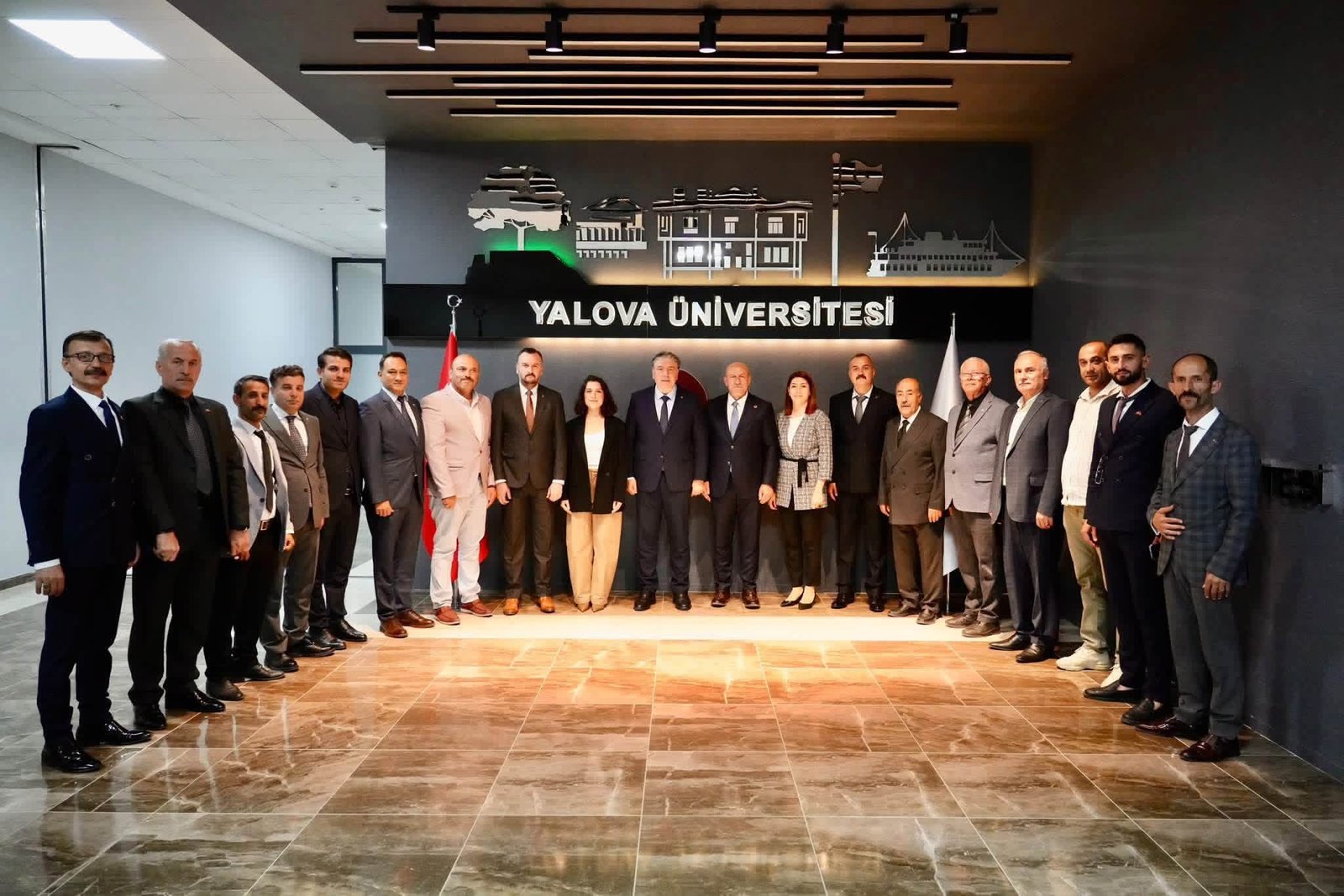 MHP'DEN YALOVA ÜNİVERSİTESİNE ZİYARET